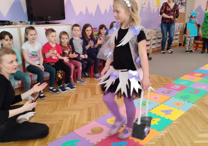 Kalinka podczas prezentacji swojego stroju.