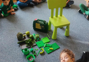 Zabawy z zielonymi przedmiotami