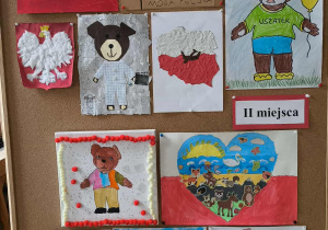 Tablica z prezentowanymi pracami konkursowymi