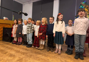 III grupa podczas występów