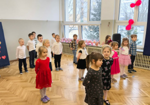 Grupa III podczas wystepu