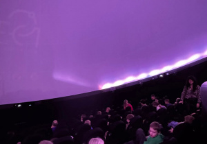 Pod kopułą planetarium