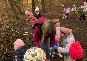 Pani Gabrysia pomaga przedszkolakom