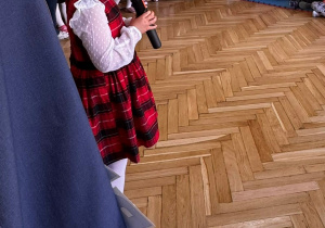 Kornelka podczas recytacji