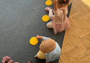 Czy to jest duża kropka?